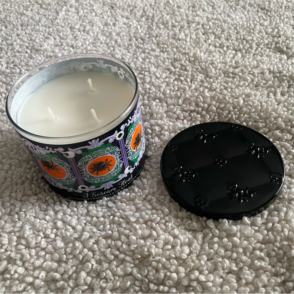 Bath & Body Works i scream float 3-wick candle